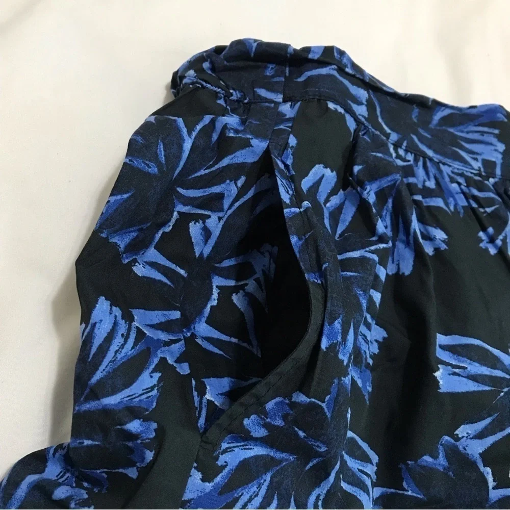 Who What Wear Short Ruffle Tiered Pull On Skirt with Pockets Floral Blue Large